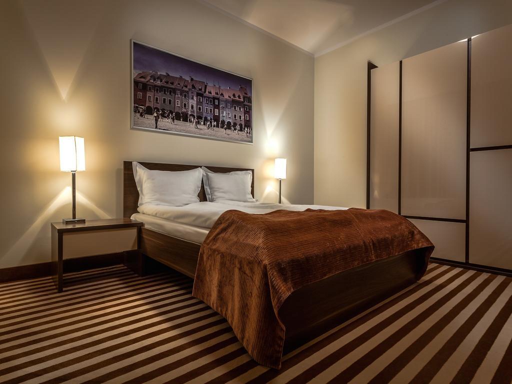 Hotel Poznanski A2 ลูบอน ภายนอก รูปภาพ