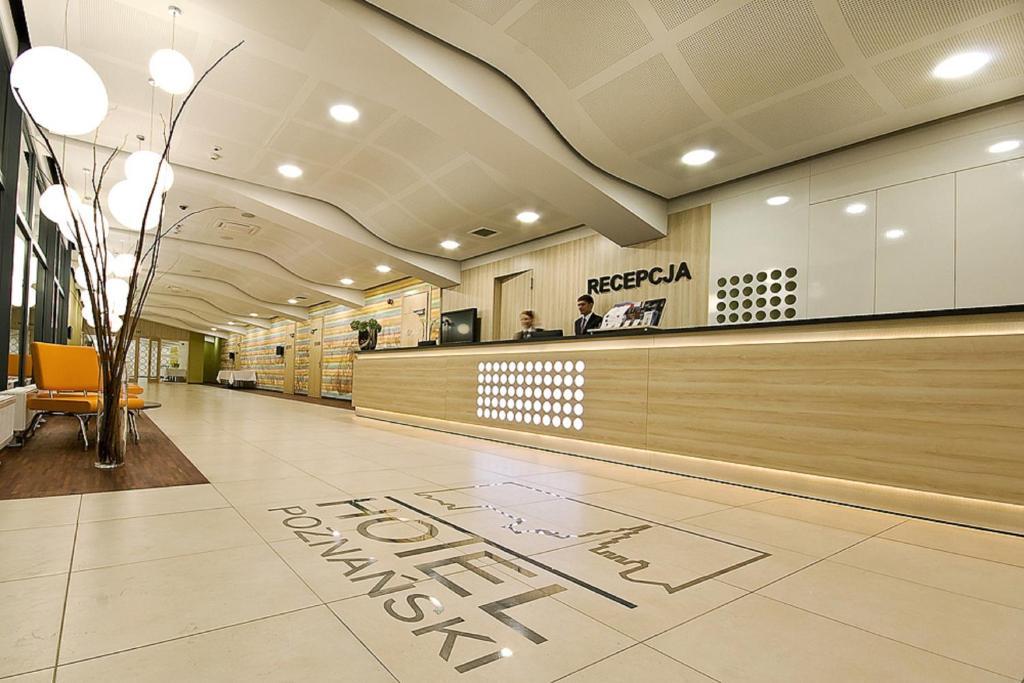 Hotel Poznanski A2 ลูบอน ภายนอก รูปภาพ